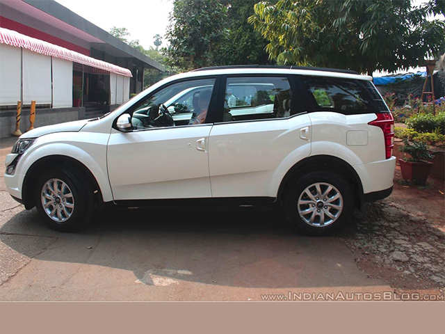 Introduced In Three Variants Mahindra Xuv500 W6 At