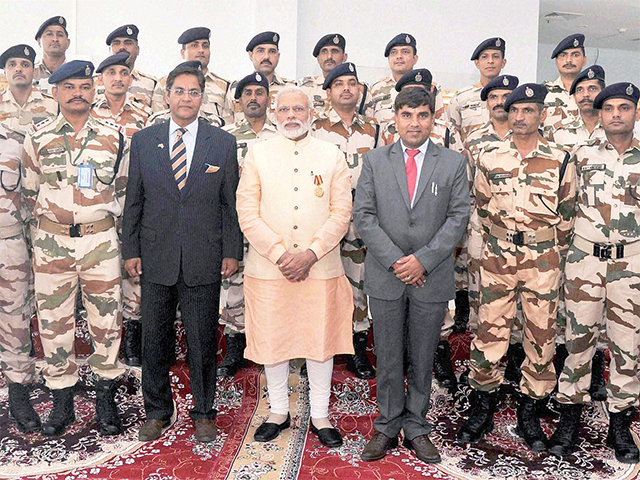PM Modi with Indian Consulate officials &  ITBP Jawans