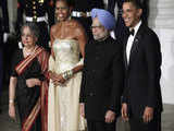 Obama welcomes Manmohan Singh