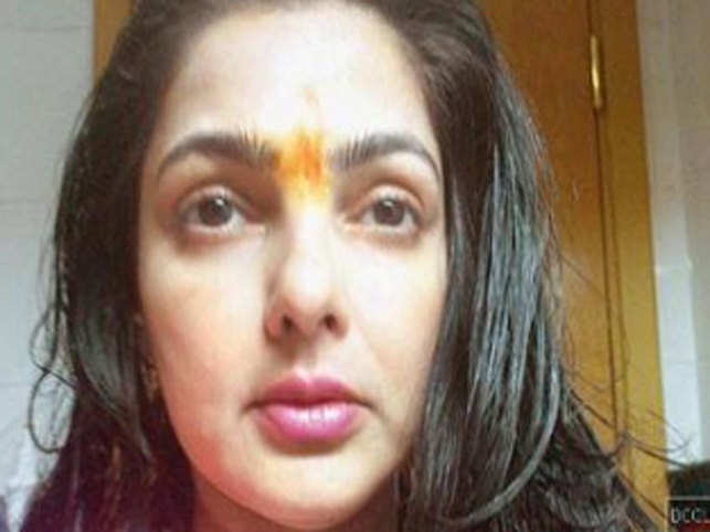 Drug racket case: Ex-actress Mamta Kulkarni named prime accused - The