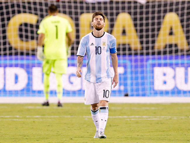 messi blue and white jersey