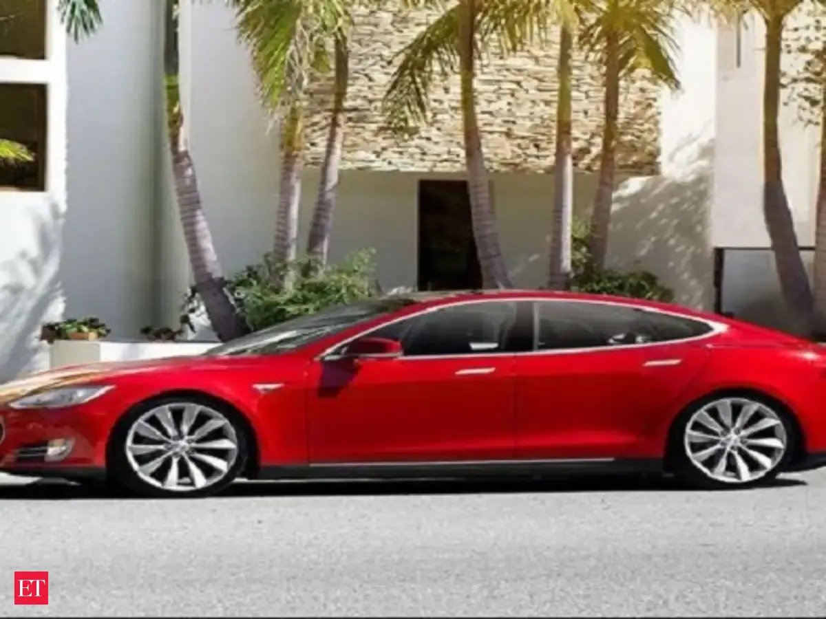 Tesla: Tesla driver killed in crash while using self-driving mode - The ...