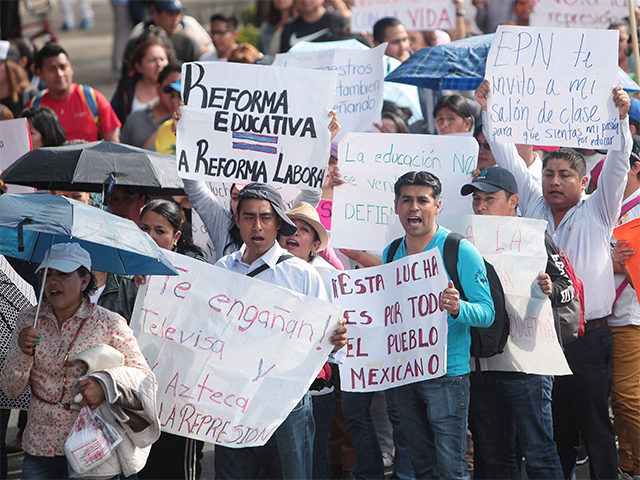 Teacher's union protests disrupt food supplies in Mexico