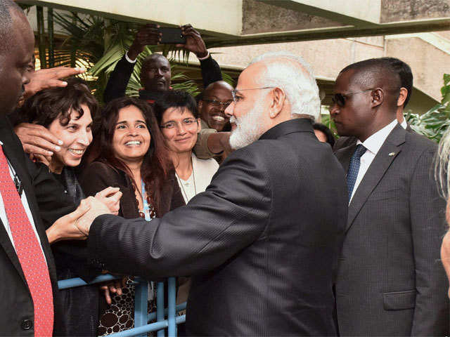 PM interacting with students