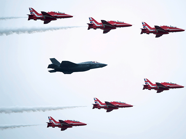 11 breathtaking images from the Farnborough airshow