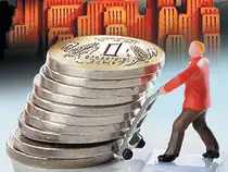 TCS gave hope, but Infosys shocked, which dragged the market lower. RIL managed to hold the market, but poor numbers from HUL led to a kneejerk reaction. TCS gave hope, but Infosys shocked, which dragged the market lower. RIL managed to hold the market, but poor numbers from HUL led to a kneejerk reaction.
