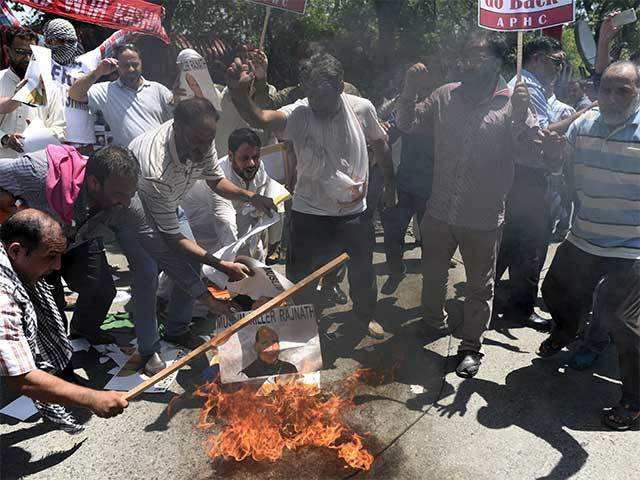 Protests against Raj Nath Singh arrival in Islamabad