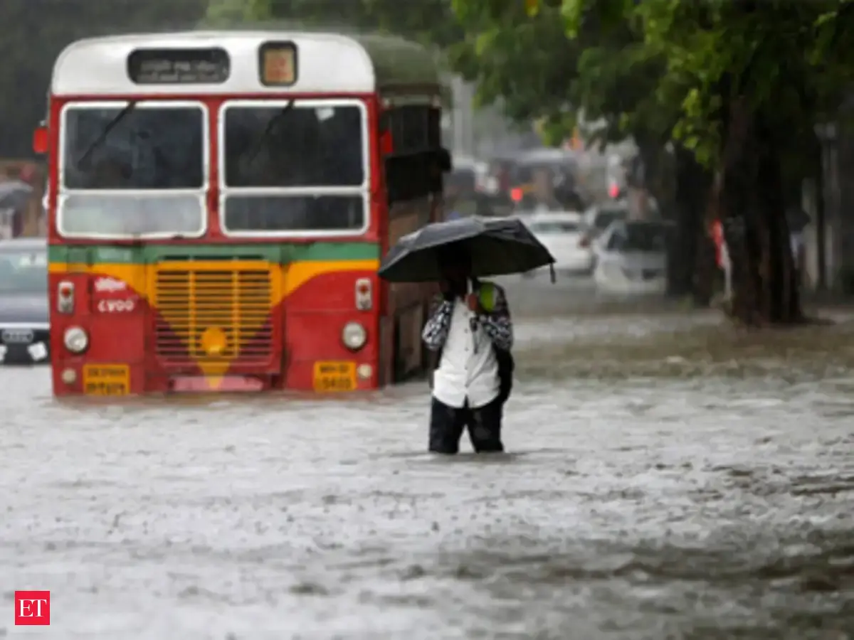 Flood alert in Mumbai's low lying areas - The Economic Times Video | ET Tv