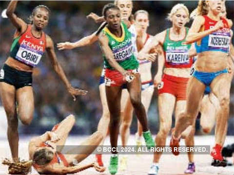 An Olympic Runner Fell During The Last Lap Of The 1,500. She Still