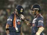 Sachin Tendulkar pats Gautam Gambhir