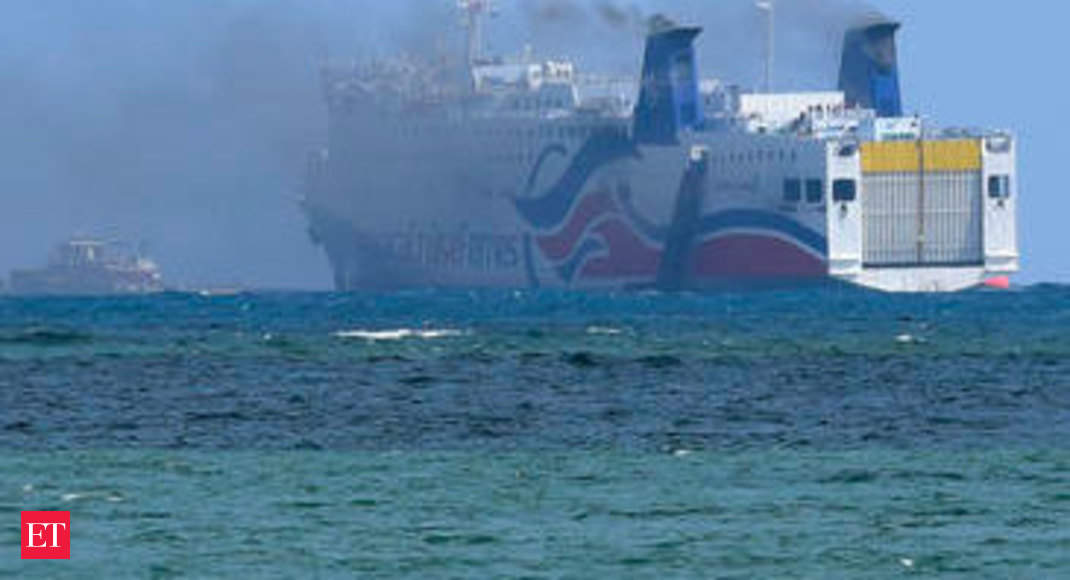 tui cruise liner fire