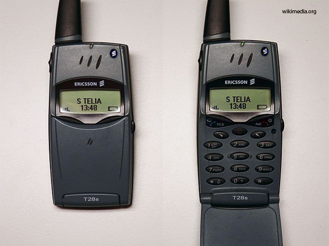 Motorola Startac Check Out The Most Iconic Mobile Phones Of The