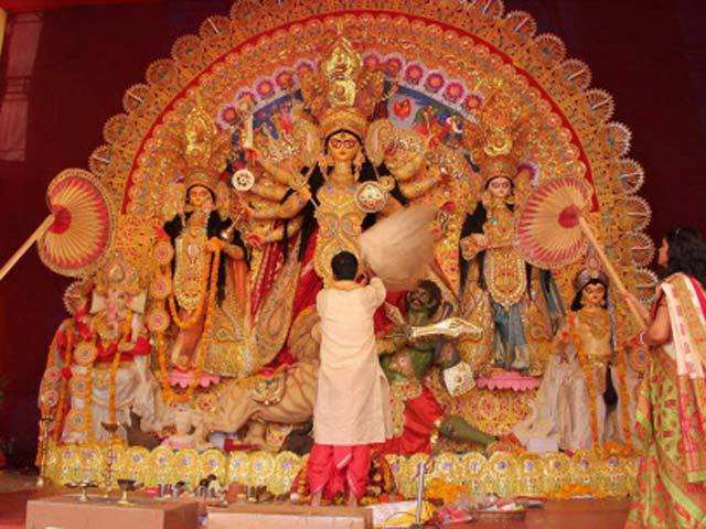 Durga Puja: Country celebrates MahaNavmi - Durga Puja: Country Celebrates  MahaNavmi | The Economic Times