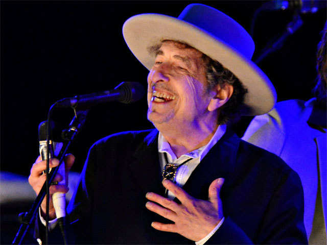 The Indian Bob Dylan Fan Club enjoys a significant overlap with the ad business