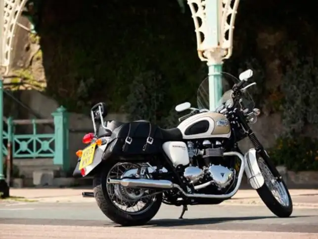 Triumph Launches Bonneville T100 Priced At Rs 778 Lakh The