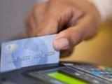 प्रथम प्राधान्याचा प्रश्न: आपल्या कार्डावरची क्रेडिट लिमिट वाढवून घ्यावी काय?