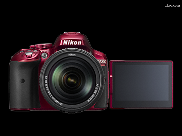 Nikon D5300 - Rs 32,500