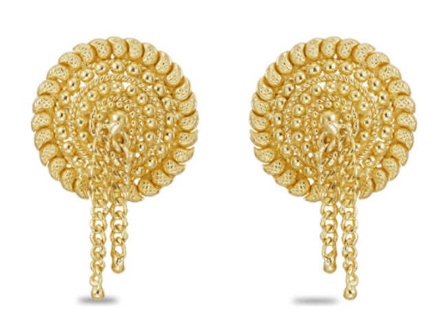 22KT gold earrings from Tanishq