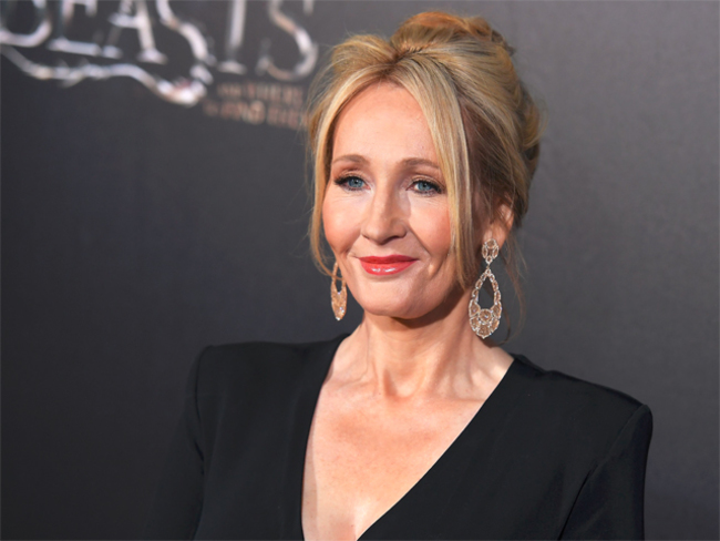Harry Potter Spreading Magic In Real Life Jk Rowling Sends Harry Potter Books To Syrian Girl The Economic Times