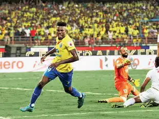 Delhi Dynamos too looked good at the start with all players being available and they almost silenced the raucous crowd in the first minute. Delhi Dynamos too looked good at the start with all players being available and they almost silenced the raucous crowd in the first minute.