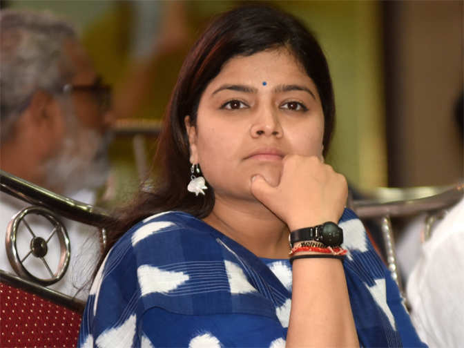 Poonam Mahajan replaces Anurag Thakur as new BJYM President - The