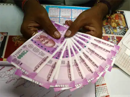 Rbi Raises Atm Withdrawal Limit To Rs From Rs 4500 The Economic Times Video Et Now