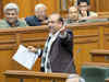 Vijender Gupta questions govt for not inviting LG to address session