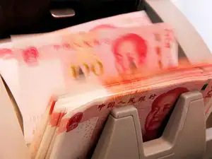 China Playing Dangerous Game Of Selling Forex Reserves The - 