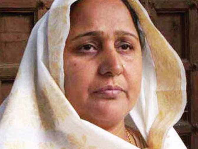 Murdered MLA's wife blasts Mayawati for fielding Mukhtar ...