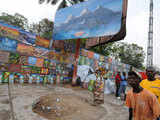 Paintings for sale in quake-hit Haiti