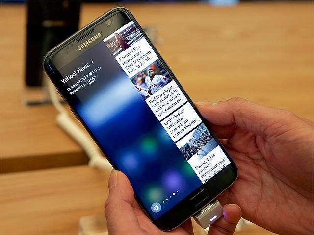 Samsung Galaxy S7, Rs 43,400