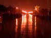 Light showers bring back chill in Delhi-NCR