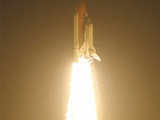 Discovery lifts off at Kennedy Space Center 