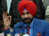 Cricketer-turned politician Navjot Singh Sidhu refuses to quit TV show