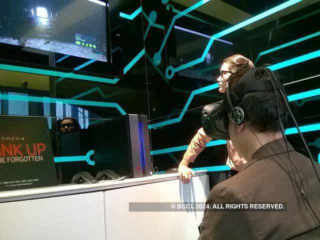 Here's what you can experience at the VR lounge