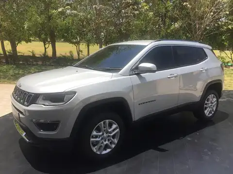Jeep Compass features