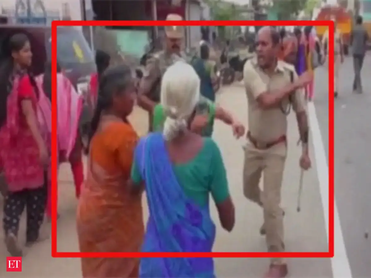 Shocking! Woman slapped by policeman during anti-liquor rally - The ...