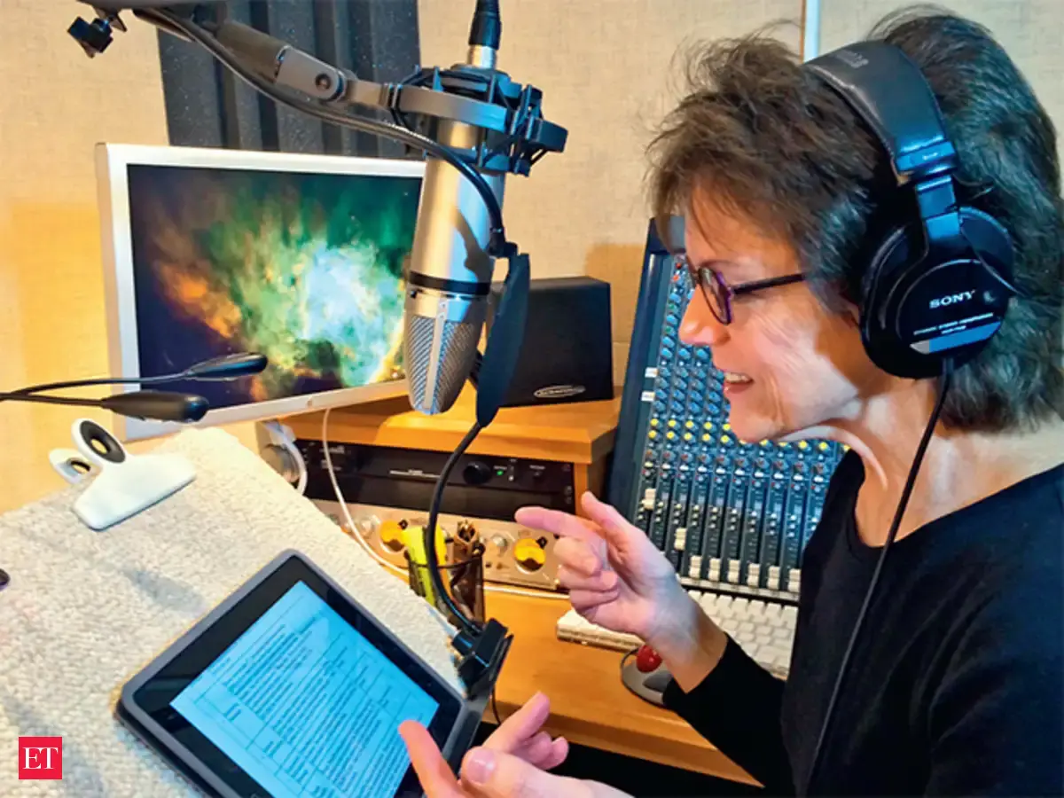 Origins of Siri - Meet Susan Bennett, the woman who gave a voice to ...