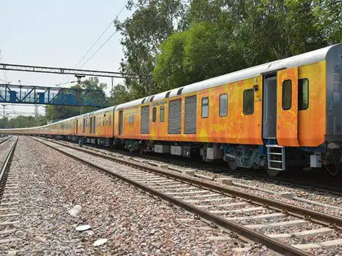Tejas Express schedule