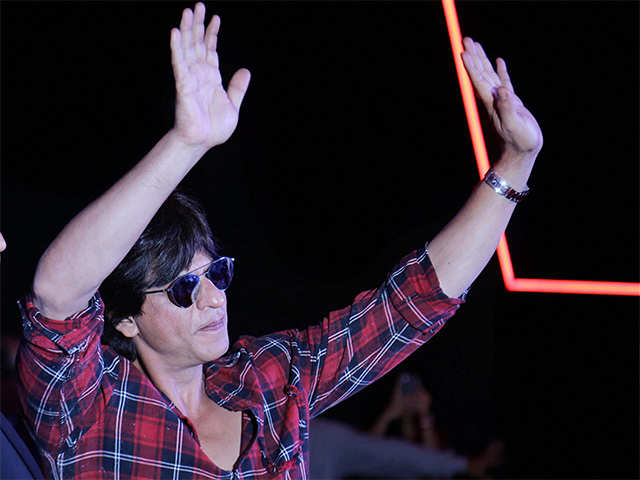 Love Shah Rukh Khan's stylish blue wristwatch? The cost will blow