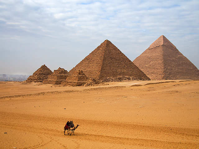 Which is bigger, The Great Pyramid of Giza or The Eiffel Tower? - Quora