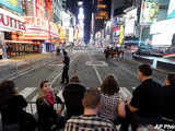 Bomb scare shuts down New York's Times Square