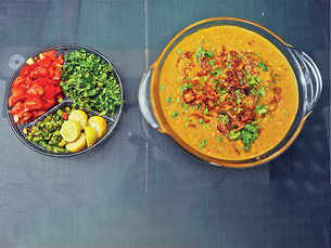 This Ramzan, dig in to the magical world of Haleem