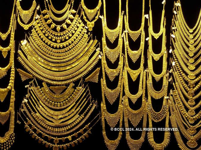 jewellery retailer: Malabar Gold to invest Rs 2,000 cr to ...