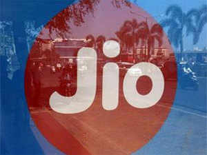 Reliance Jio's foray makes Airtel lose 1.6%, Vodafone 2% subscribers in April vs Aug 2016: Ind-Ra