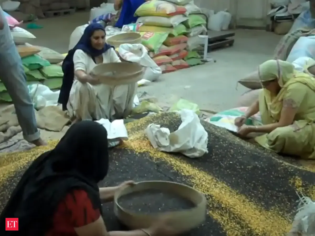 World's largest community kitchen faces GST heat - The works | The ...