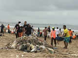 G20 Summit resolves to curb Marine Litter; Versova beach clean up going strong