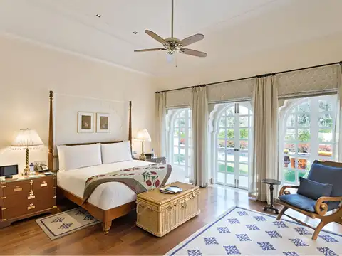 Luxury Comes Calling!