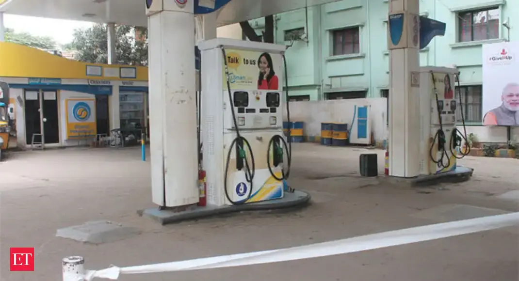 indian oil Petrol pumps unable to exploit oil companies with daily