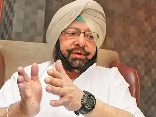 "Under the previous Punjab government, there were 7,000 farmer suicides. In the last four months of my government, 70 farmers have committed suicide," Punjab CM Amarinder Singh said. "Under the previous Punjab government, there were 7,000 farmer suicides. In the last four months of my government, 70 farmers have committed suicide," Punjab CM Amarinder Singh said.
